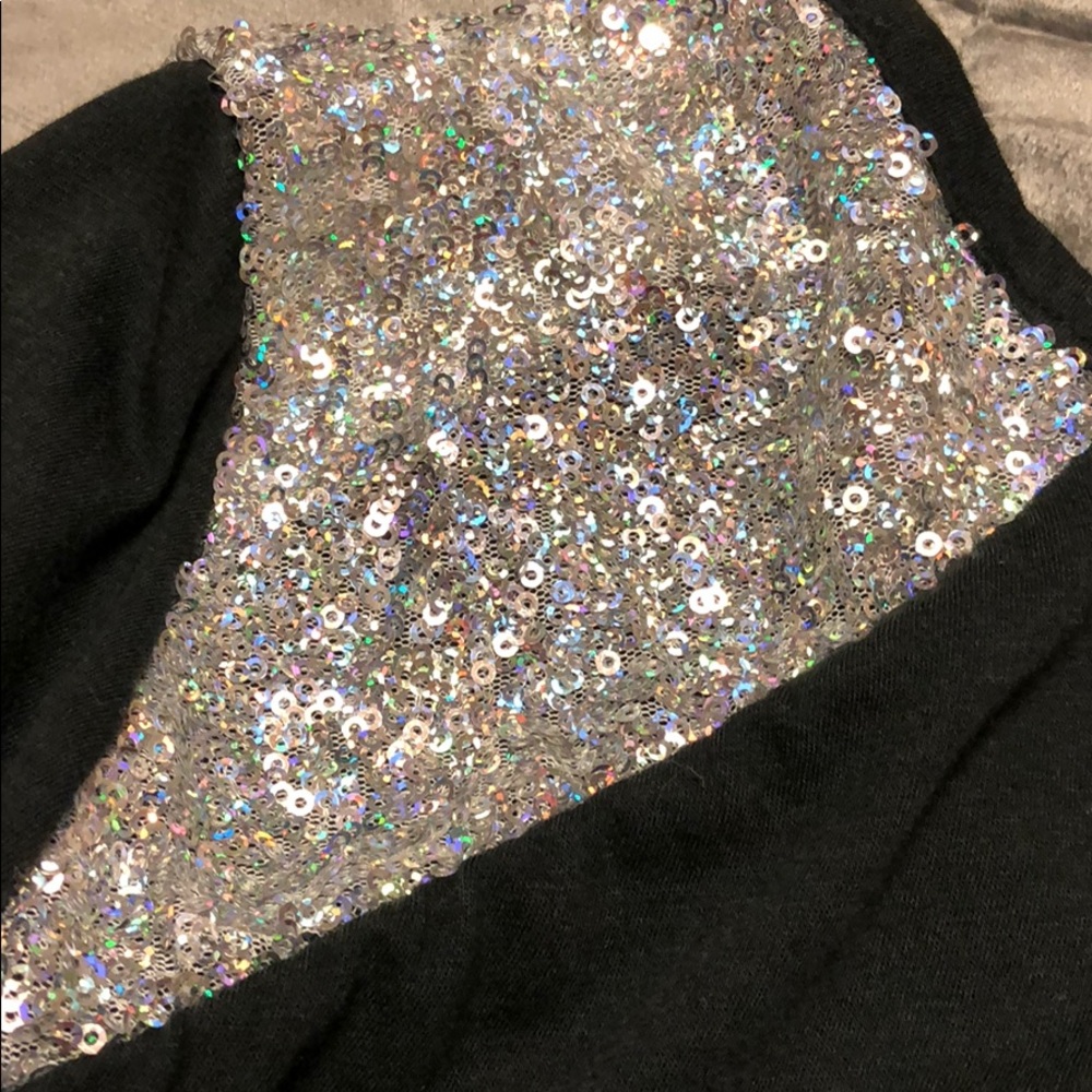 Top - Picture 3 of 4